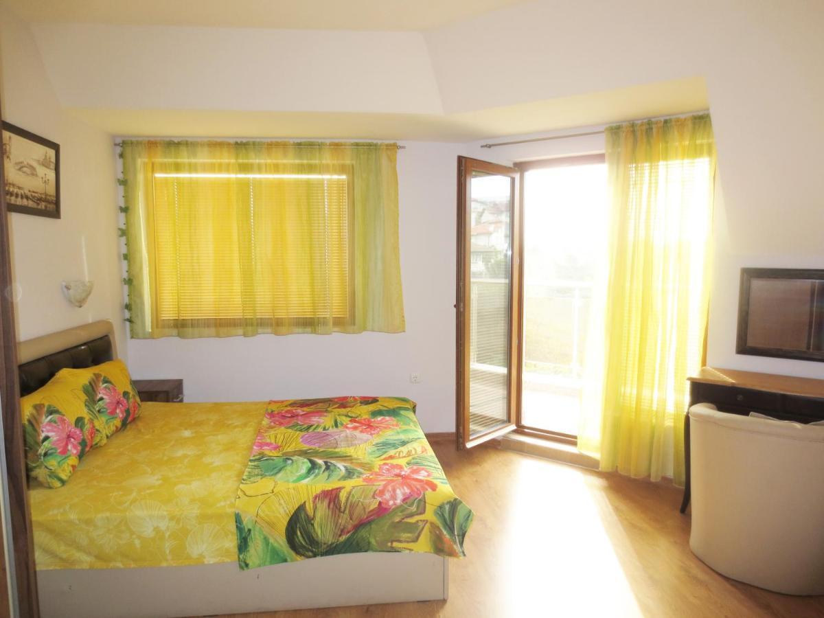 Fantasy Apartments Saint Constantine And Helena Resort Saints Constantine and Helena Exterior photo